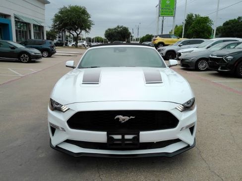 Used 2021 Ford Mustang Premium w/ Equipment Group 201A RWD image 3