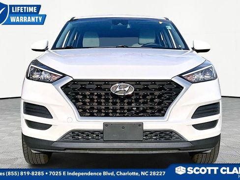 Used 2019 Hyundai Tucson SE image 2
