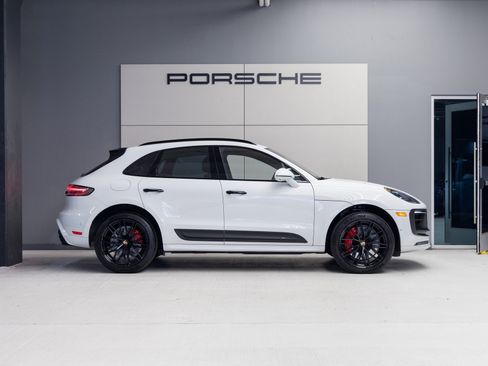 Used 2022 Porsche Macan GTS image 8