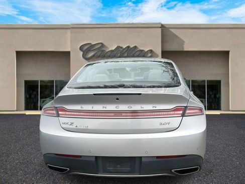 Used 2018 Lincoln MKZ Premiere image 4
