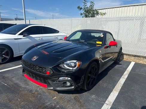 Used 2019 FIAT 124 Spider Abarth w/ Convenience Group RWD image 1