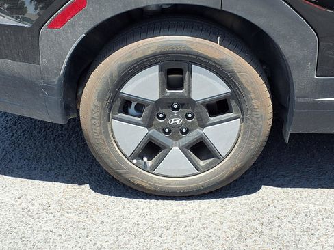 Certified 2024 Hyundai Santa Fe SEL FWD image 9