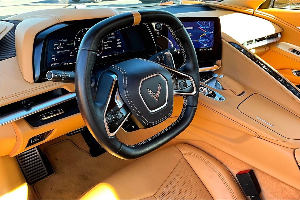 Used 2022 Chevrolet Corvette Stingray Premium Conv w/ Z51 Performance Package RWD image 18