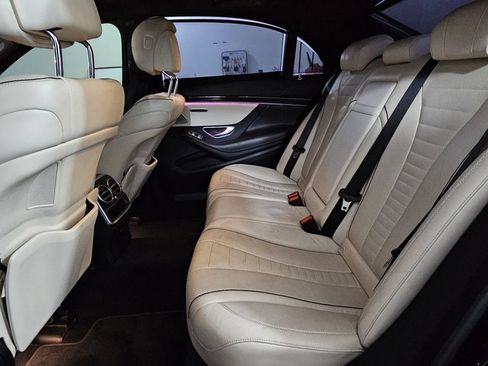 Used 2016 Mercedes-Benz S 550 Sedan image 18