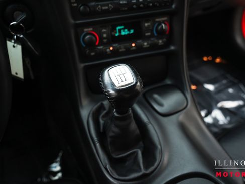 Used 2002 Chevrolet Corvette Z06 w/ Memory Pkg image 25