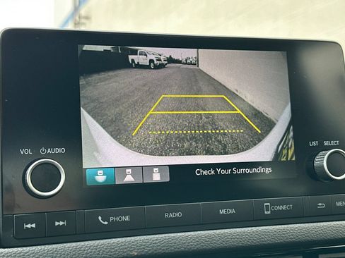 Used 2023 Honda Civic LX image 25