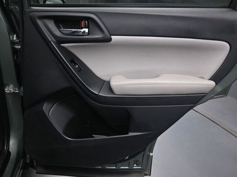 Used 2015 Subaru Forester 2.5i Limited image 26