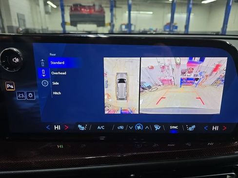 New 2026 Chevrolet Traverse Z71 image 26