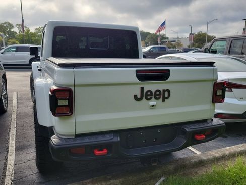 Used 2025 Jeep Gladiator Rubicon AWD/4WD image 4