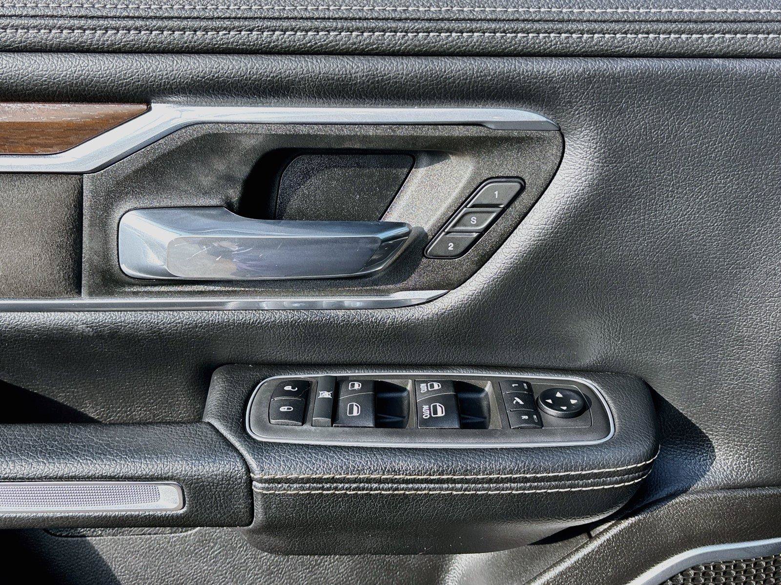 Used 2021 RAM 1500 Laramie AWD/4WD image 18