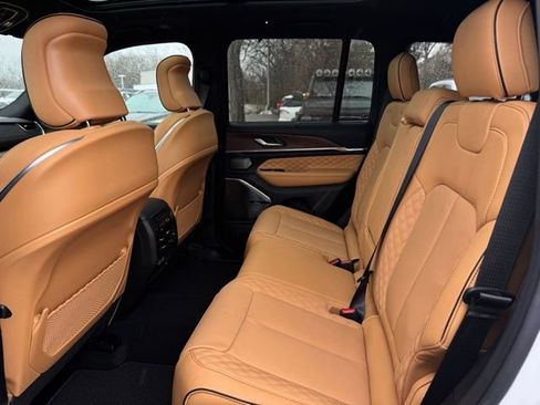 New 2025 Jeep Grand Cherokee Summit w/ Adv Protech Group IV image 18