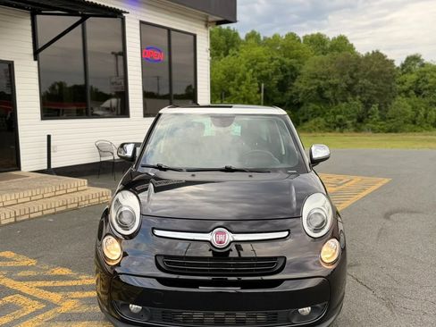 Used 2014 FIAT 500L Lounge FWD image 2