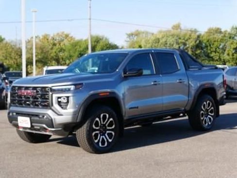 Used 2025 GMC Canyon AT4 w/ Nightfall Edition image 28