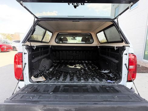 Used 2018 Chevrolet Colorado W/T w/ WT Convenience Package image 37