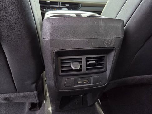 Used 2025 Chevrolet Colorado ZR2 w/ Technology Package AWD/4WD image 16