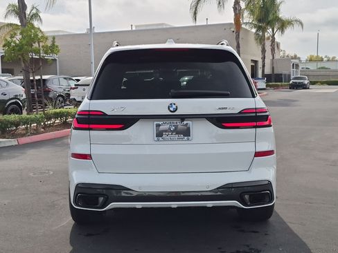 New 2027 BMW X7 xDrive40i w/ Executive Package AWD/4WD image 9