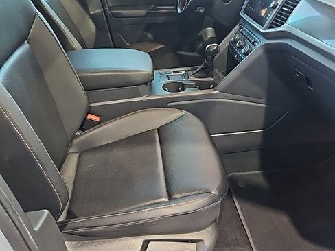 Used 2019 Volkswagen Atlas SE image 13