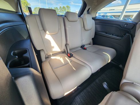 Used 2023 Honda Odyssey EX-L image 14