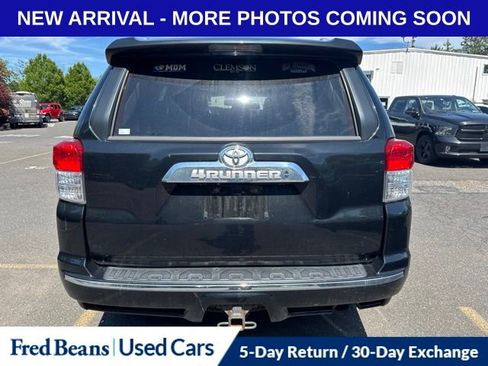 Used 2012 Toyota 4Runner Limited AWD/4WD image 3