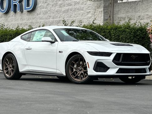 New 2026 Ford Mustang GT image 2