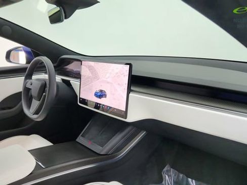 Used 2022 Tesla Model S Plaid AWD/4WD image 21
