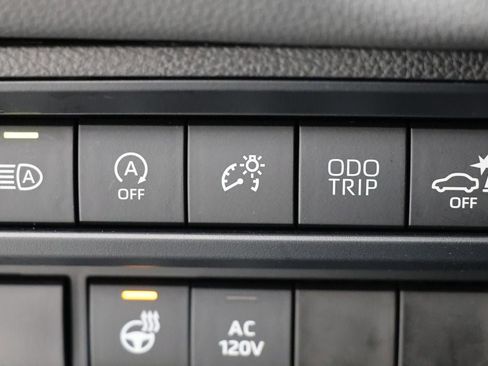 Used 2024 Toyota Tundra Limited image 34