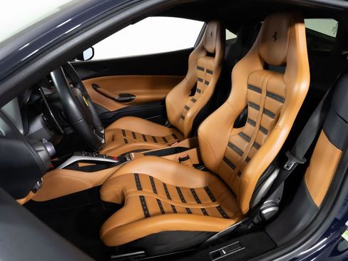 Used 2017 Ferrari 488 GTB RWD image 5