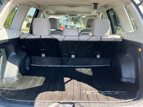 Used 2016 Subaru Forester 2.5i Premium w/ All-Weather Package AWD/4WD image 24