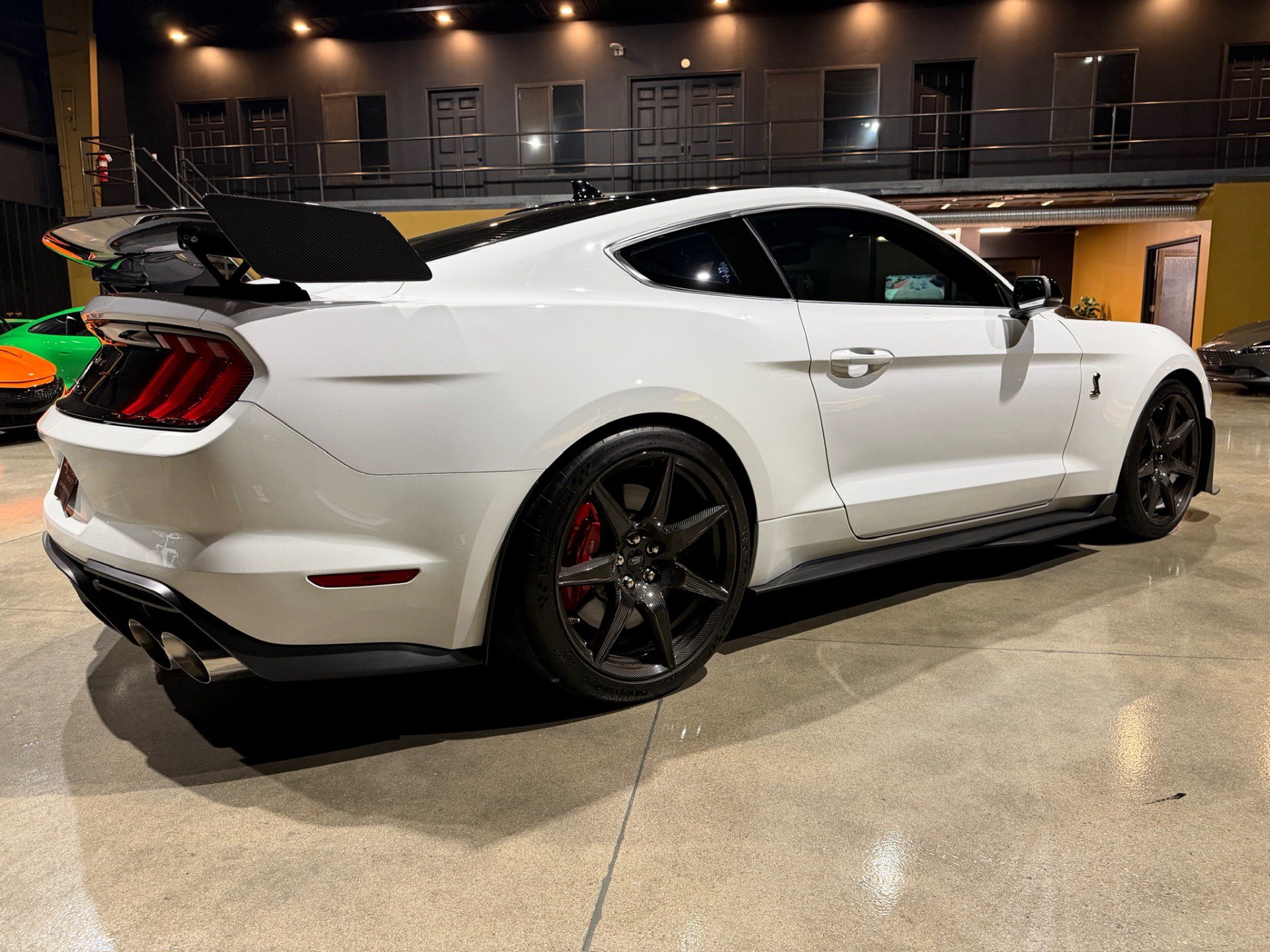 Used 2022 Ford Mustang Shelby GT500 w/ Carbon Fiber Track Pack RWD image 72