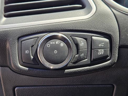 Used 2019 Ford Edge SEL w/ Equipment Group 201A FWD image 15