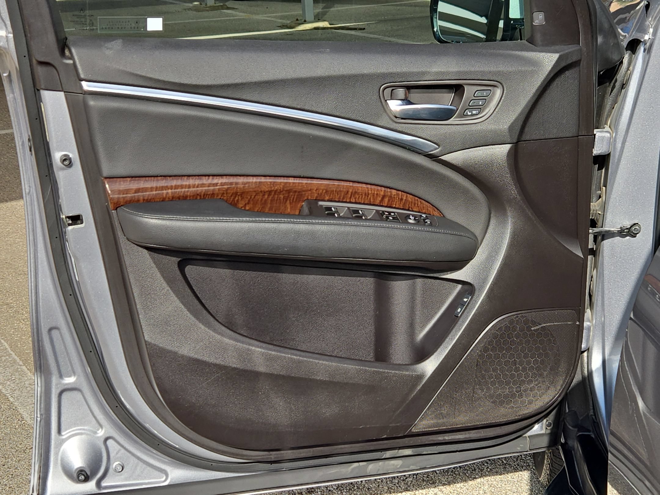 Used 2017 Acura MDX w/ Technology Package FWD image 31