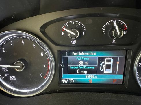 Used 2019 Buick Enclave Essence w/ LPO, Luxury Package FWD image 4