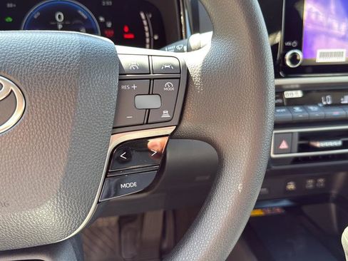 Certified 2025 Toyota Camry LE image 23