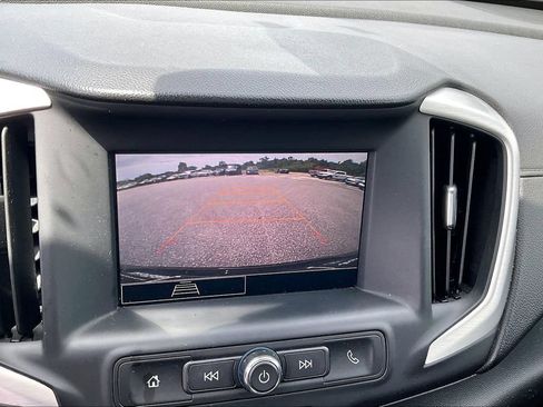 Used 2024 GMC Terrain SLE FWD image 21