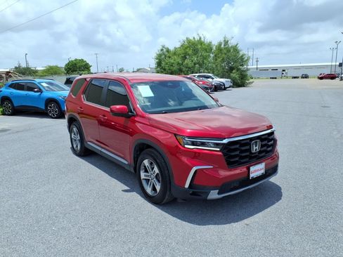 Certified 2025 Honda Pilot EX-L image 2