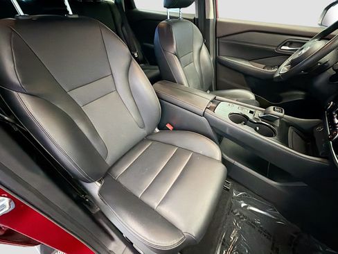 Used 2022 Nissan Rogue SL FWD image 14