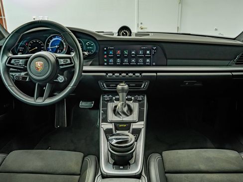 Certified 2022 Porsche 911 GT3 RWD image 6