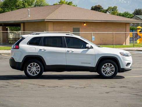 Used 2020 Jeep Cherokee Latitude image 4