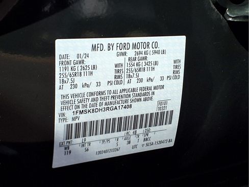 Used 2024 Ford Explorer XLT w/ Equipment Group 202A AWD/4WD image 23