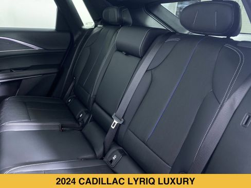 Certified 2024 Cadillac Lyriq Luxury AWD/4WD image 13