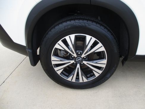 Used 2023 Nissan Rogue SV w/ SV Premium B Package AWD/4WD image 13