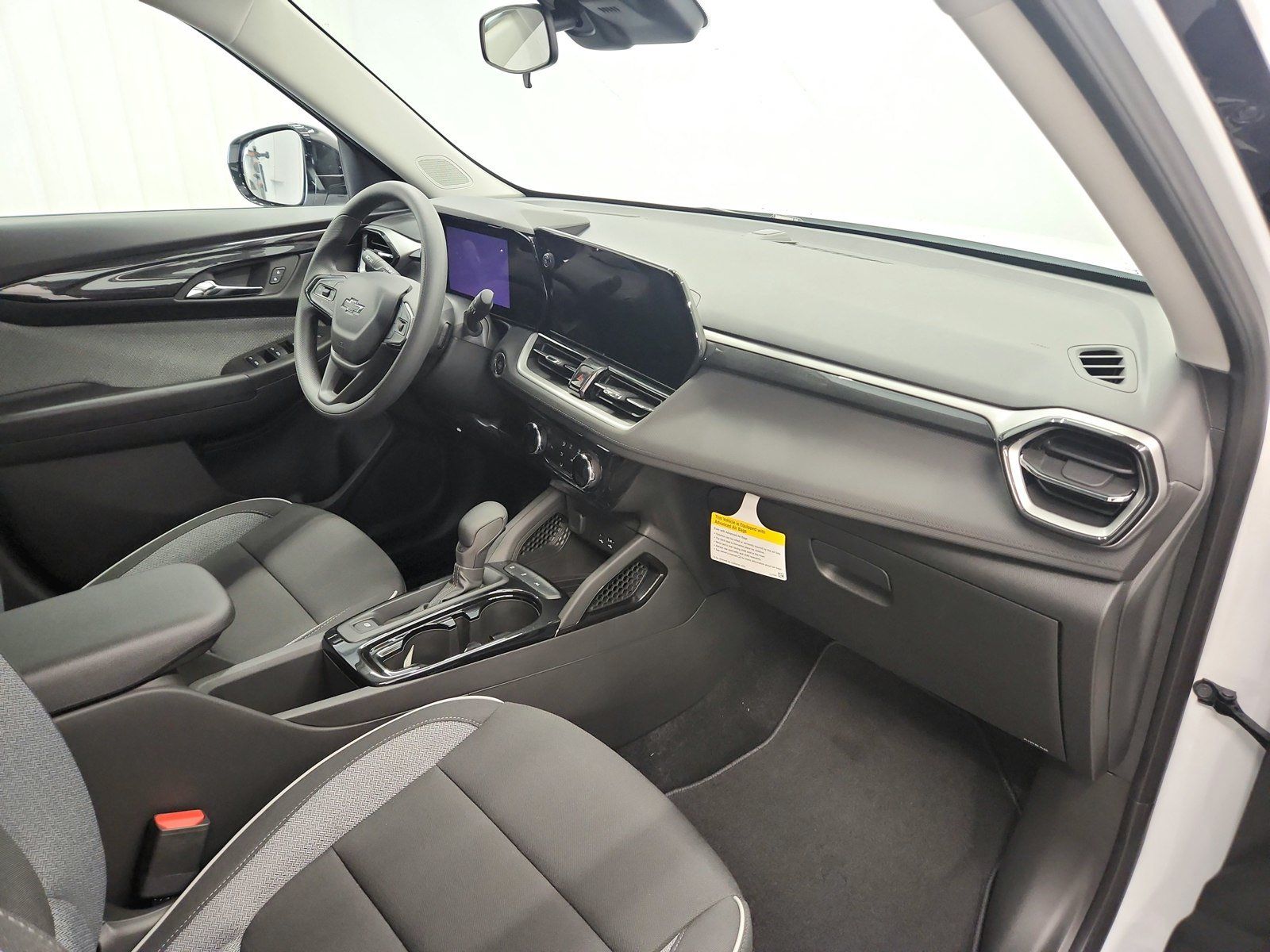 New 2026 Chevrolet TrailBlazer LT w/ Midnight Edition FWD image 25