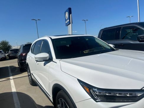 Used 2024 Acura MDX FWD w/ Technology Package image 3