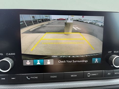 Used 2025 Honda CR-V EX image 26
