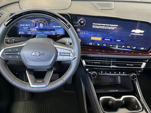 New 2026 Chevrolet Traverse Z71 w/ Enhanced Driving Package AWD/4WD image 16