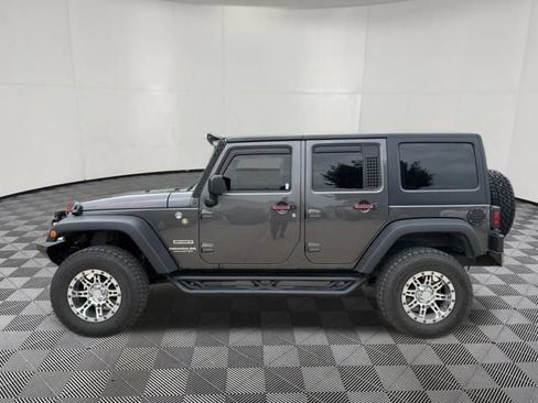 Used 2017 Jeep Wrangler Unlimited Sport w/ Trailer Tow Group AWD/4WD image 13