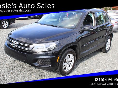 Used 2017 Volkswagen Tiguan S image 1