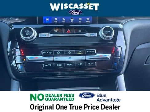 Certified 2022 Ford Explorer Limited w/ Limited Technology Package image 8