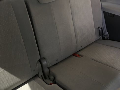 Used 2019 Toyota Sienna LE image 6