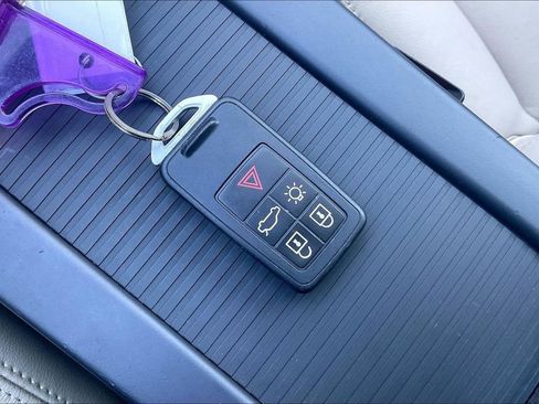 Used 2017 Volvo XC60 T5 Inscription w/ Advanced Package image 34